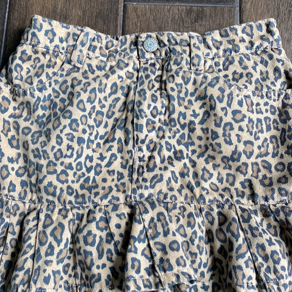 💜3/$15 Children’s Place Leopard Skirt